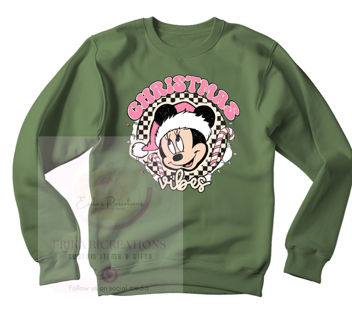 Green  Christmas crewneck.